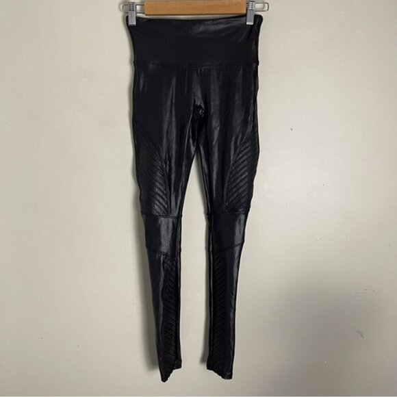 Spanx Faux Leather Moto Leggings in very black size small slimming shaping - Picture 7 of 15